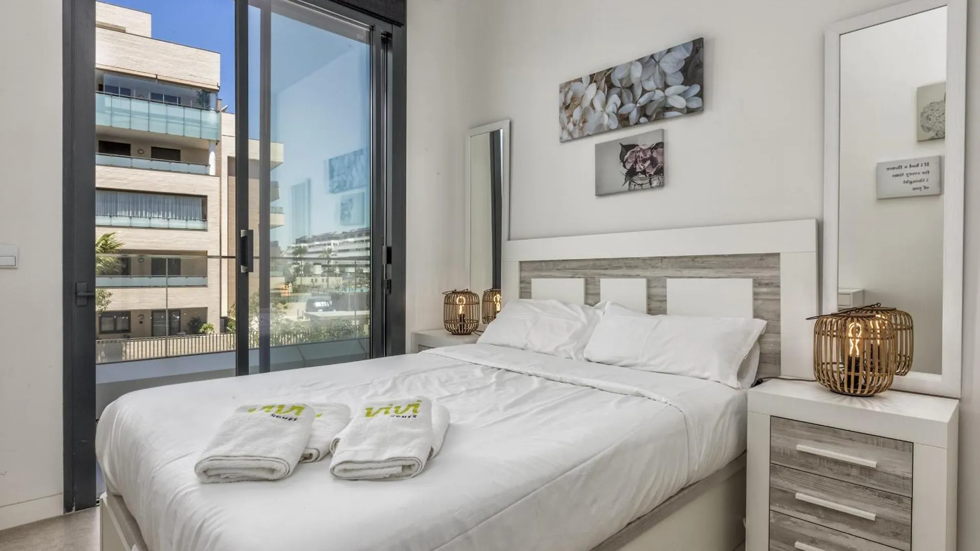 Vivi Homes - Mali Pool, Jacuzzi, Garden, Gym & Sea View Torremolinos 0*,