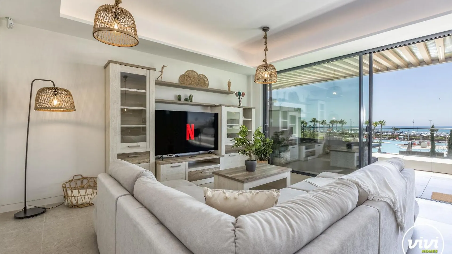 Apartment Vivi Homes - Mali Pool, Jacuzzi, Garden, Gym & Sea View Torremolinos
